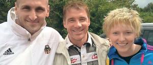 Erfolgsteam. Petra Lammert und Kevin Kuske mit ihrem Potsdamer Trainer Jörg Weber (Mitte).