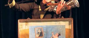 Schnurzpiepegal hieß die Geschichte, die Barbara Steinitz las und spielte und damit für ausgesprochen fröhliche Stimmung beim Lesetheater mit Musik des Bücherpicknicks sorgte.