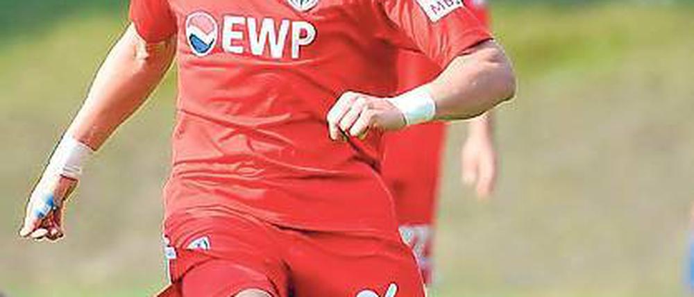 Will es Heiko Weber beweisen. Dennis Lemke – hier für Nulldrei im Landespokal am Ball – möchte mit Babelsberg am Samstag beim FC Carl Zeiss Jena Erfolg haben.