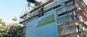 Fünfgeschosser für zehn Millionen Euro. In der Heinrich-Heine-Klinik wurde am Donnerstag Richtfest gefeiert. Die Klinik für Psychosomatik und Psychotherapie leistet sich einen Neubau mit 110 Betten. Psychosomatische Erkrankungen seien immer häufiger.