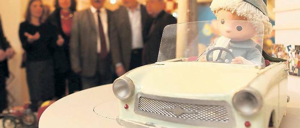 Sandmann auf Reisen. Die Filmmuseum-Ausstellung zum Sandmann wird gut zwei Jahre nach Eröffnung tatsächlich auf Reisen gehen: Ab April 2012 ist sie in Hannover zu sehen. Über ein Gastspiel im finnischen Tampere wird derzeit noch verhandelt.