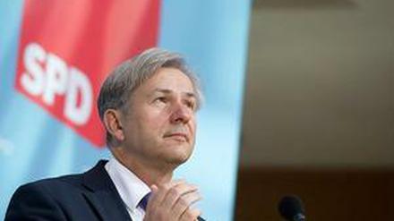 Klaus Wowereit muss um die rot-grüne Mehrheit bangen.
