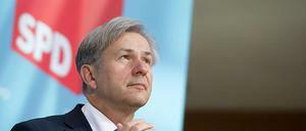 Klaus Wowereit muss um die rot-grüne Mehrheit bangen.