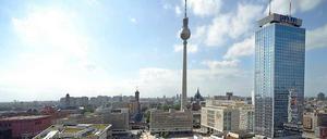 Mit seiner zentralen Lage und den diversen Sehenswürdigkeiten lockt der Alexanderplatz jährlich tausende von Touristen. Nun soll er auch für Einheimische wieder besonders...