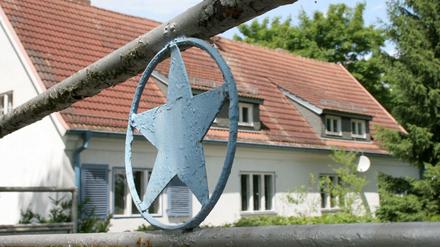 Unter keinem guten Stern. Der Verkauf des Kasernengeländes in Potsdam-Krampnitz wird immer mehr zu einem Skandal und wohl auch zu einem Wirtschafts- und Politikkrimi.