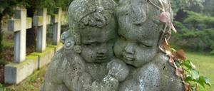 Der Südwestfriedhof in Stahnsdorf mit seinen historischen Figuren ist auch ein großer Besuchermagnet.