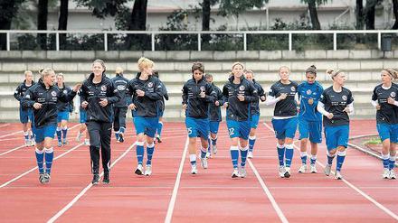 Training im Luftschiffhafen. Turbine Potsdam, Deutscher Meister, profitiert ebenfalls von der Sportförderung der Stadt.
