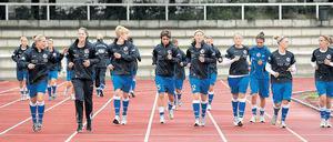 Training im Luftschiffhafen. Turbine Potsdam, Deutscher Meister, profitiert ebenfalls von der Sportförderung der Stadt.