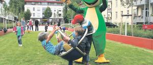 Frosch im Glück und Platz eröffnet.