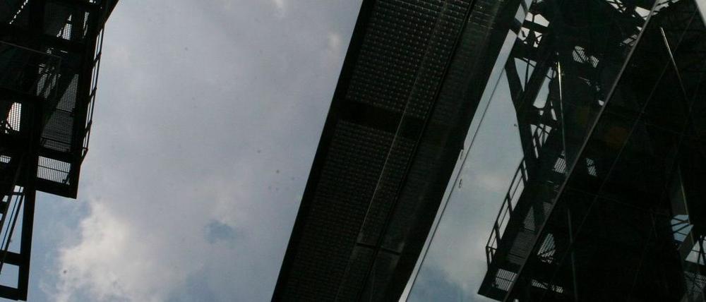 Gläsernes Unternehmen? Die Stadtwerke-Zentrale in der Babelsberger Steinstraße besticht durch ihre Architektur aus Glas und Stahl. In Sachen Transparenz des Stadtkonzerns sehen viele Potsdamer Politiker allerdings großen Handlungsbedarf.
