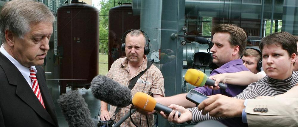 Aus und vorbei. Peter Paffhausen nach seinem Rücktritt am vorvergangenen Freitag in der Stadtwerke-Zentrale ind er Potsdamer Steinstraße.