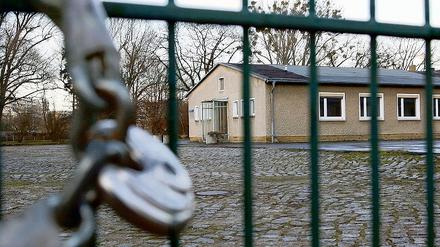 Geknackt. Das Gelände an der Friedrich-Engels-Straße steht nach dem Beschluss der Stadtverordneten für ein Jugendkulturzentrum zur Verfügung. Knapp 800 000 Euro sollen im ersten Schritt investiert werden, nach drei Jahren wird der Erfolg evaluiert.