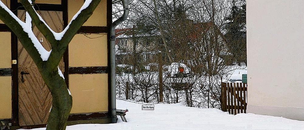 Sorgen im Welterbe. Die Gärten hinter dem Adjutantenhaus am Schloss Sacrow sind hochgradig mit giftigem Blei belastet. Am heutigen Tag stellt die Stadtverwaltung die Ergebnisse einer Untersuchung des Umweltamtes vor.
