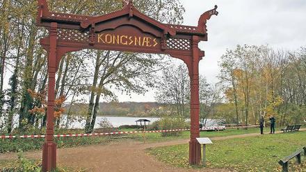 Die historische Kaiserliche Matrosenstation Kongsnaes. Sie besteht aus der Ventehalle im norwegischen Holzbaustil, die am Ufer komplett wiederaufgebaut werden soll, so wie zwei bestehenden Wohnhäusern und einem Bootshaus an der Schwanenallee.