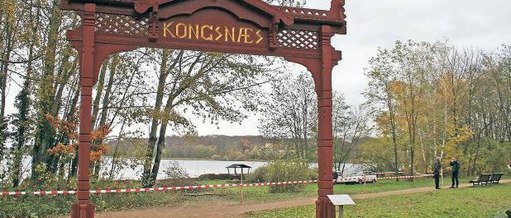 Die historische Kaiserliche Matrosenstation Kongsnaes. Sie besteht aus der Ventehalle im norwegischen Holzbaustil, die am Ufer komplett wiederaufgebaut werden soll, so wie zwei bestehenden Wohnhäusern und einem Bootshaus an der Schwanenallee.
