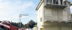 Das Schmuckstück der Anlage. Allein für das Brandhaus wurden 300 000 Euro investiert. Hier können vom Schornstein- bis zum Sofabrand eine Vielzahl von möglichen Einsätzen trainiert werden.