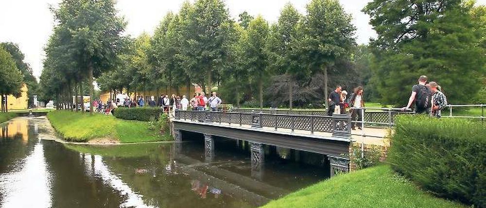 Restauriert. Die Sanierung der Tritonenbrücke hat 630 000 Euro gekostet.