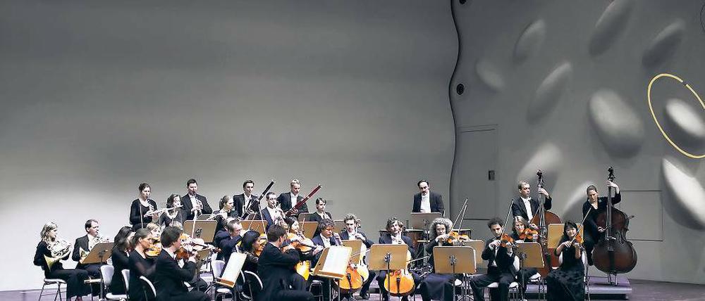 Von Barockoper bis zur zeitgenössischen Musik. Die Musiker der Kammerakademie Potsdam im Nikolaisaal.