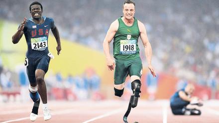 Nicht zu stoppen. Der Südafrikaner Oscar Pistorius gewinnt einen seiner Titel bei den Paralympics 2008 in Peking. Bei der Leichtathletik-WM im August in Südkorea darf er nach vielen Bemühungen gegen Nichtbehinderte laufen.