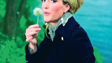 Tut ganz brav, will aber Männer dressieren. Die Autorin Katja Kessler.
