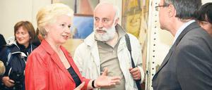 Zu Besuch. Maria Luise Döring und Orfeo Ambrosi im Gespräch mit Bürgermeister Burkhard Exner (v.l.n.r.).