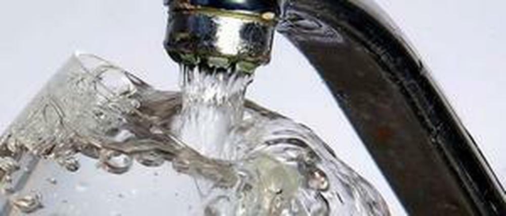 Wasser aus der Leitung sollten Spandauer in den kommenden Tagen unbedingt abkochen.