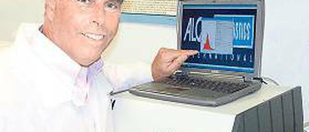 Test-Entwickler. Alcat-Gründer und Geschäftsführer Roger Deutsch.