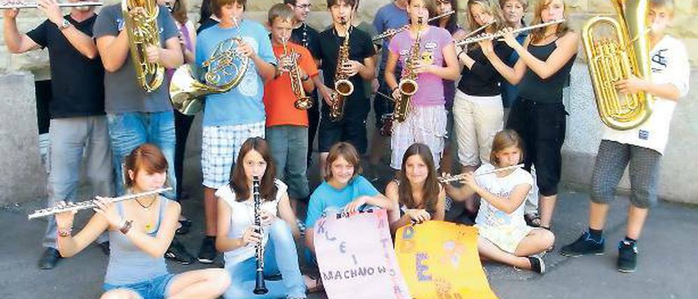 Die jungen Musiker möchten mehr über Partnergemeinde erfahren.