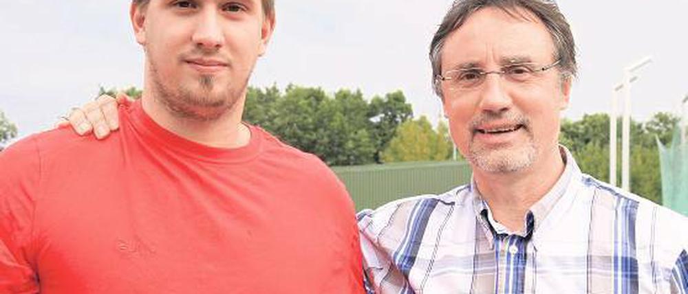 Nun beim VfL. Ralf Kutzner stellte Neuzugang René Drechsler (links) vor.