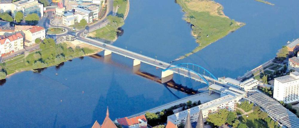 Machbar. Von Frankfurt könnte eine Tram nach fahren Slubice.