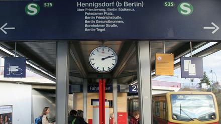 Künftig nur noch halb so lange warten: Die S 25 holt die Teltower ab Montag im Zehn-Minuten-Takt