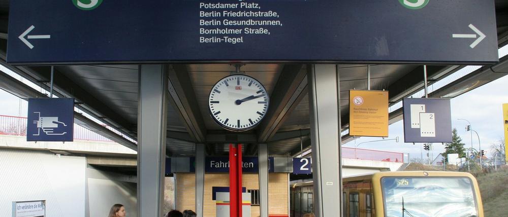 Künftig nur noch halb so lange warten: Die S 25 holt die Teltower ab Montag im Zehn-Minuten-Takt