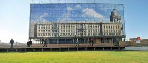 Mit der Rekonstruktion soll ein neues Kultur- und Kommunikationszentrum im Herzen Berlins entstehen.
