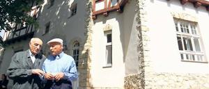 Zwiespältige Erinnerungen an die Kinderjahre in Caputh: Peter Ettlinger (l.) und Garry Behrend.