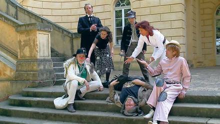 Klamauk am Klausberg. Shakespeares „Was ihr wollt“ mit dem Poetenpack vor dem Belvedere.