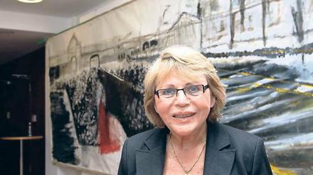 Kunst gegen das Vergessen. Fast die gesamte Familie hat die Israelin Sara Atzmon in den Konzentrationslagern der Nazis verloren. Heute malt sie und führt Schülerprojekte durch. „Kinder dürfen nicht mit Hass aufwachsen“, sagt die 78-Jährige.