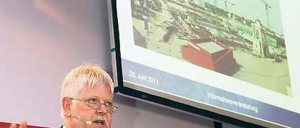 Ruhig Blut. Finanzminister Helmuth Markov erläuterte den Landtagsbau.