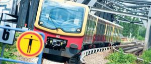 Teuer. Die S-Bahn, eine Tochter der Bahn AG, ist in die Miesen gefahren.