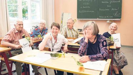 Die Schulbank drücken. Abiturienten des Jahrgangs ’51 am „Humboldt“.
