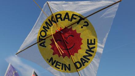 Überall in Deutschland wird gegen Atomkraftwerke protestiert.