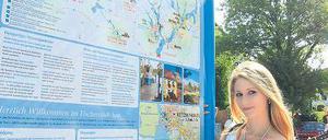 Anziehungskraft. Fischerkönigin Carolin Sommerfeld und die neuen Tafeln.