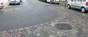 Gut für Krankenwagen: In der Lennéstraße wurde schon asphaltiert.