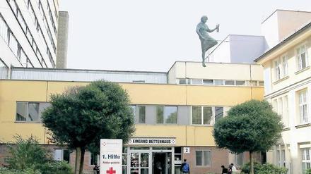 Auf der Liste. Auch das DRK-Krankenhaus Köpenick war vor einem Jahr in das Visier der Ermittler gerückt und gehörte zu den drei Kliniken, in denen Großrazzien durchgeführt wurden.