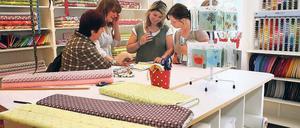 Feiner Zwirn. Neuer Stoffladen in der Charlottenstraße.