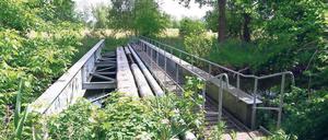 Der Wartungssteg rechts soll bis zum Sommer 2011 gesichert werden.