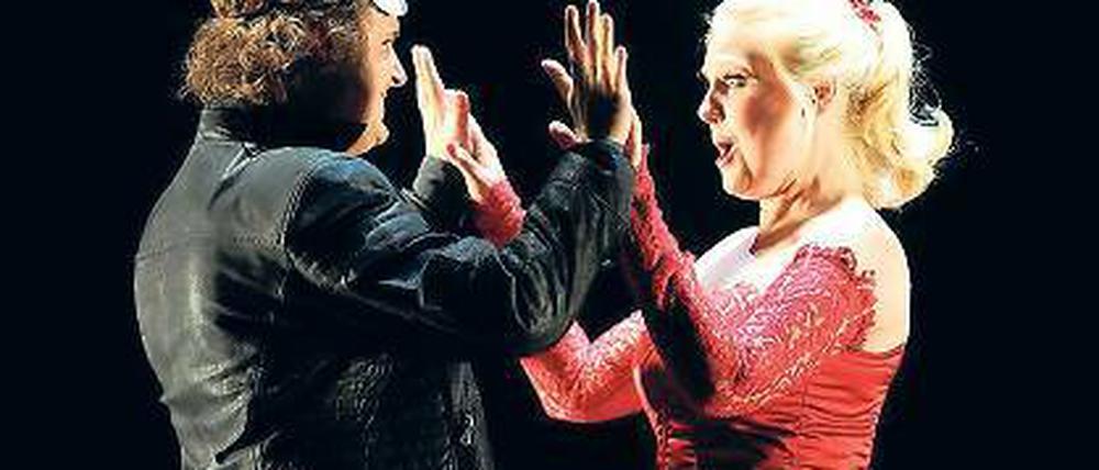 Eine Inszenierung mit gut gesetzten Höhepunkten, ohne sich zu verzetteln.