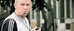 Dietmar Demuth (56) ist seit Oktober 2007 Cheftrainer und inzwischen auch Sportlicher Leiter des SV Babelsberg 03, den er 2010 in die 3. Fußball-Liga führte.