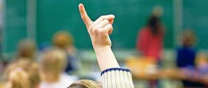 Positive Zeichen. Bei den Betreuungsbedingungen in den Schulen  also der Schüler-Lehrer-Relation  ist Brandenburg ein Land mit deutlichen Verbesserungen seit 2004.