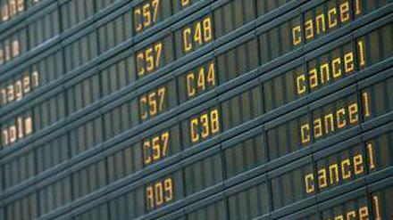Hier ging gar nichts mehr. Am Berliner Flughafen Tegel wurden am Mittwoch zwischen 11 und 14 Uhr alle Flüge gestrichen, weil sich die Aschewolke vom isländischen Vulkan Grimsvötn...