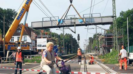 50 Tonnen schwer war das Brückenteil, das am Wochenende eingesetzt wurde.